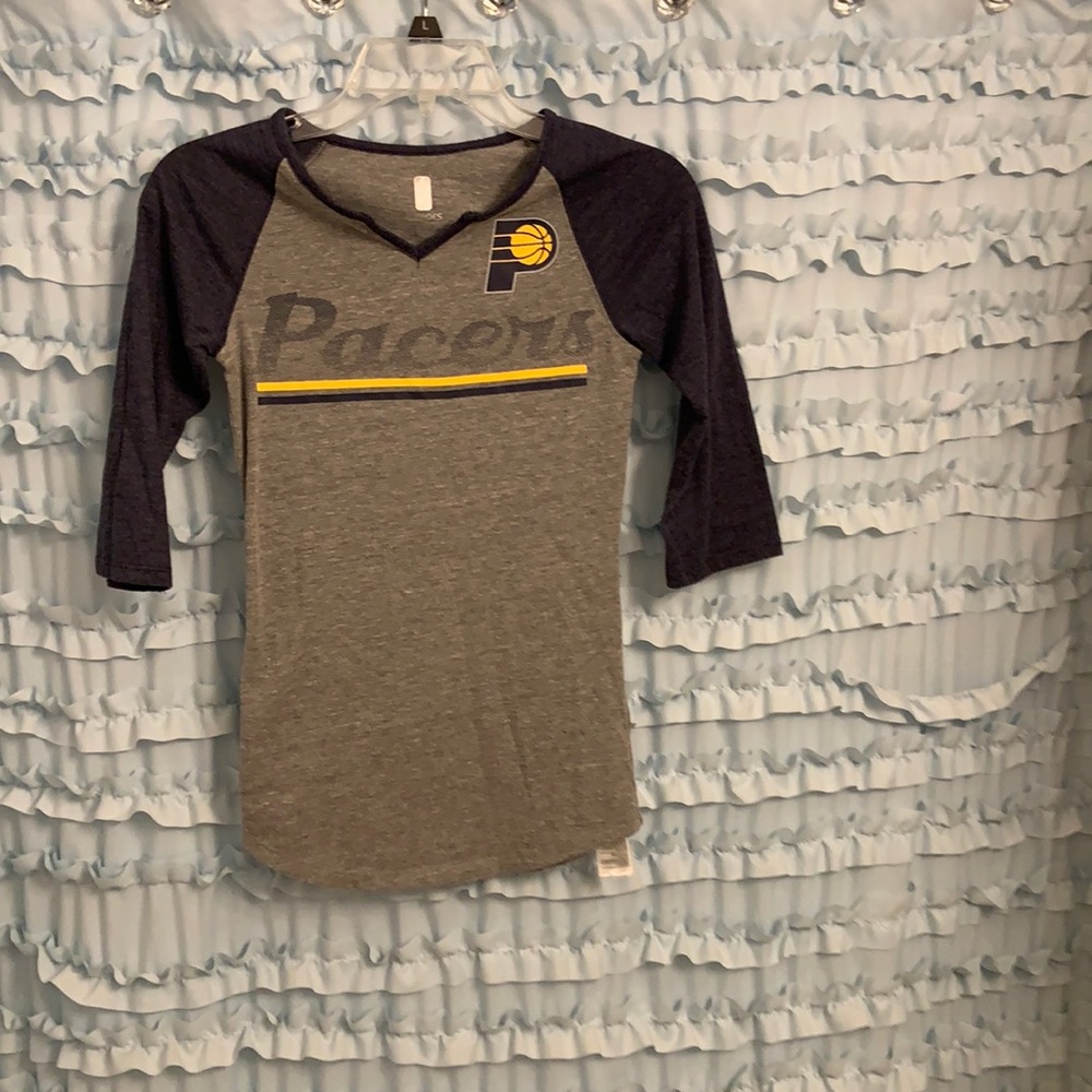 Pacers Tshirt. Size XS 0-2